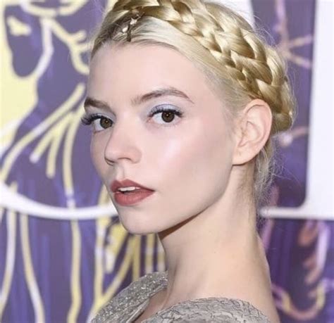 Anya Taylor-Joy makeup